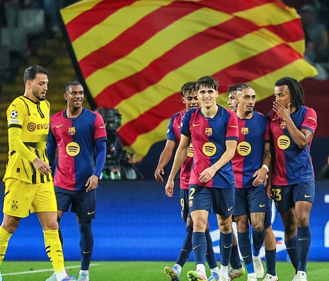 集结日多特蒙德备战欧冠，扳平良机细节曝光，球迷炸锅，细节决定成败的简单介绍-友博官网