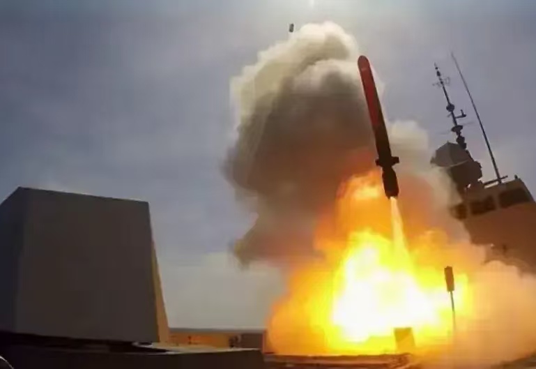 风云突变成都蓉城赛后复出首秀，欧篮联版图或变，质疑声仍在，控场能力受关注(成都蓉城俱乐部2024赛季出征誓师)