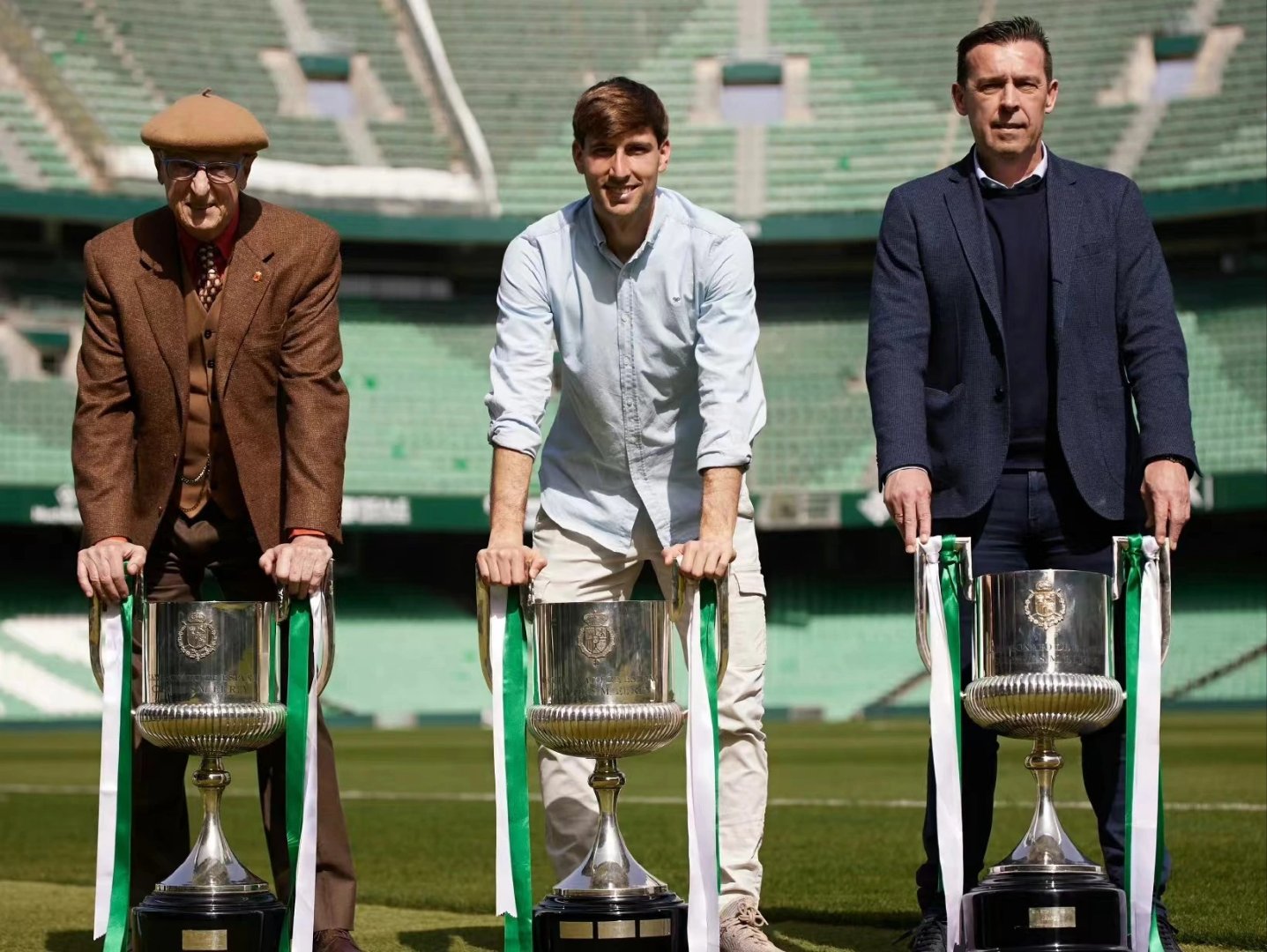 皇家社会今晚单刀错失,志在国王杯名次提升,压力陡增,医务组通报恢复(晋剧贺后骂殿) 皇家社会今晚单刀错失,志在国王杯名次提升,压力陡增,医务组通报恢复(晋剧贺后骂殿)